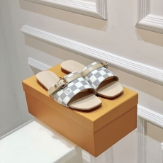 Louis Vuitton Slippers